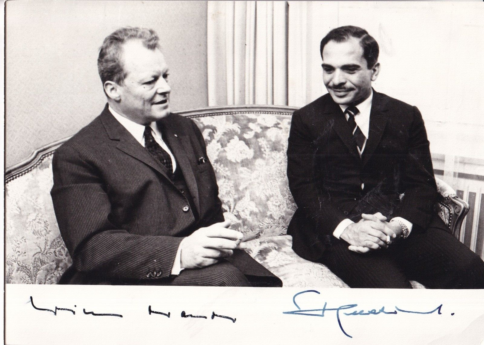 Willy Brandt – Chancellor + Hussein I. - King/Jordan - Photo - 2 x orig. signed Willy Brandt – Chancellor + Hussein I. - King/Jordan - Photo - 2 x orig. signed