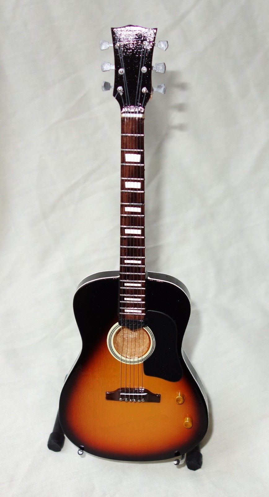 Beatles Miniature Guitar Gibson J-160E Style 25cm Collectable with Stand Beatles Miniature Guitar Gibson J-160E Style 25cm Collectable with Stand
