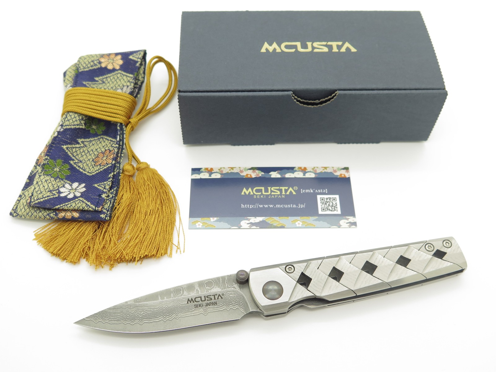 Mcusta Seki Japan Yoroi MC-37D VG-10 San Mai Damascus Small Folding Pocket Knife Mcusta Seki Japan Yoroi MC-37D VG-10 San Mai Damascus Small Folding Pocket Knife