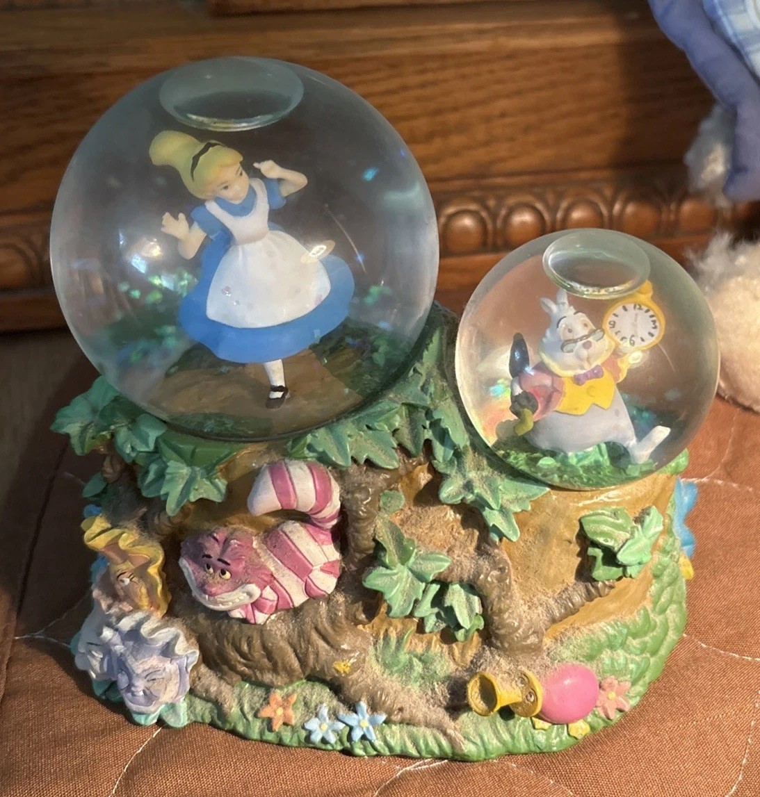 VTG Disney Alice In Wonderland Snow “Waltz In The Flowers “ Globe Music Box