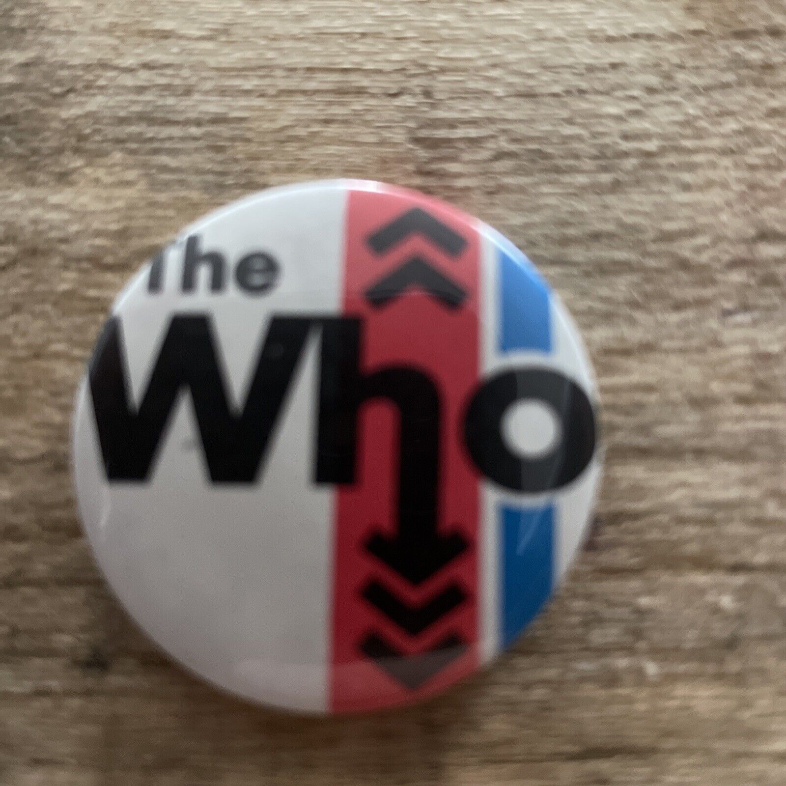 Vintage late 1970s - early 1980s THE WHO button 1\