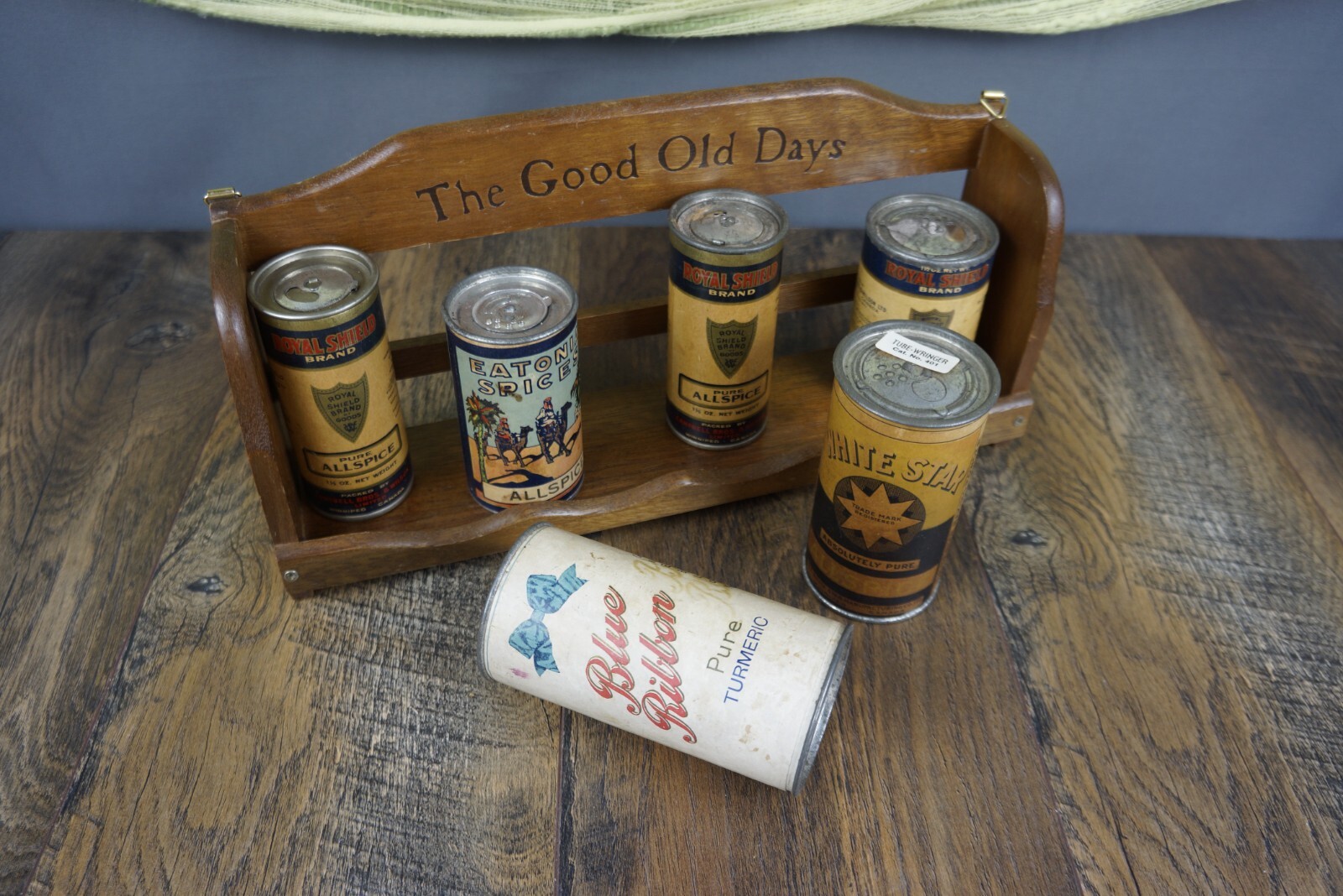 VINTAGE Set 6 ROYAL SHIELD, BLUE RIBBON, WHITE STAR, EATONIA SPICE TINS w/RACK VINTAGE Set 6 ROYAL SHIELD, BLUE RIBBON, WHITE STAR, EATONIA SPICE TINS w/RACK
