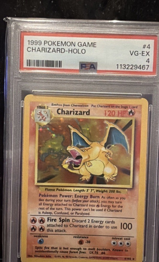 1999 Charizard 4/102 Base Set Holo 1999 Charizard 4/102 Base Set Holo