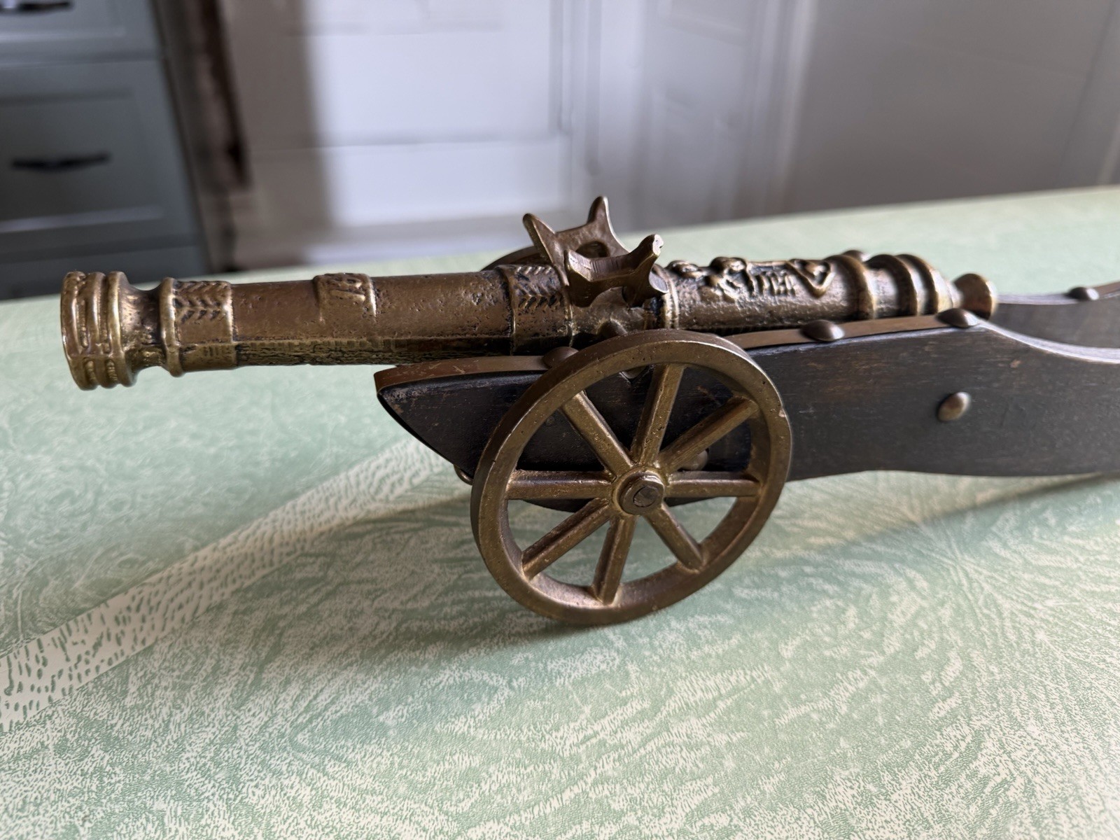 Antique Decor Non Firing Bronze Brass Metal Wheels Wood Base Moving Cannon 13” Antique Decor Non Firing Bronze Brass Metal Wheels Wood Base Moving Cannon 13”