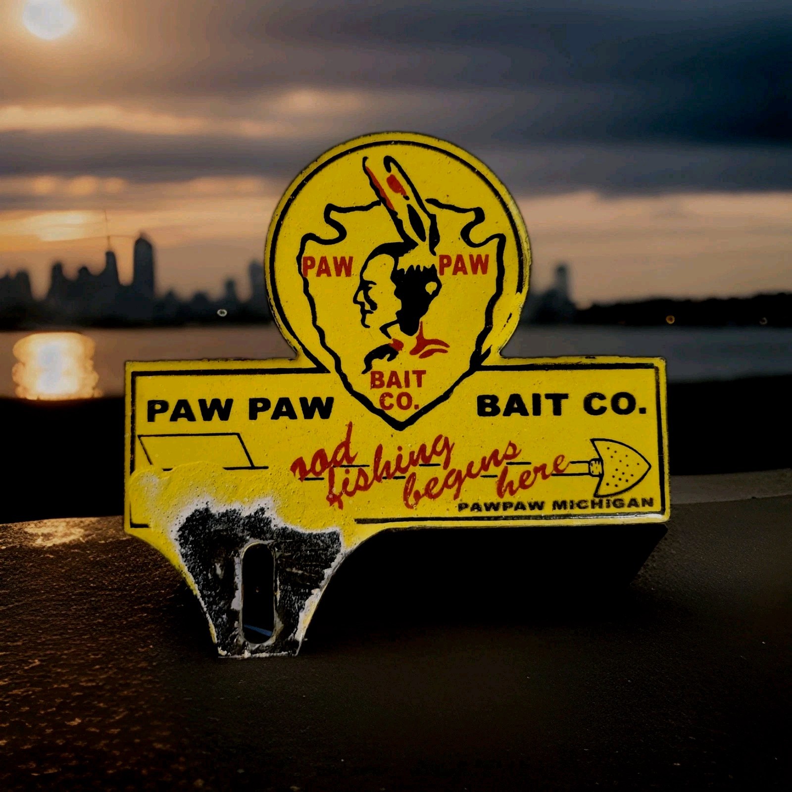 Vintage Paw Paw Bait Porcelain Sign/Topper Fishing Bait Lures Michigan Gas Oil