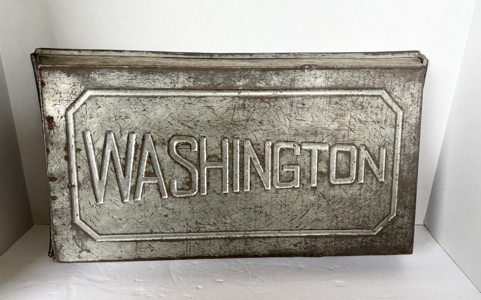 Antique Vintage University Of Washington Cake pan 1920-30’s 20” Heavyweight Antique Vintage University Of Washington Cake pan 1920-30’s 20” Heavyweight