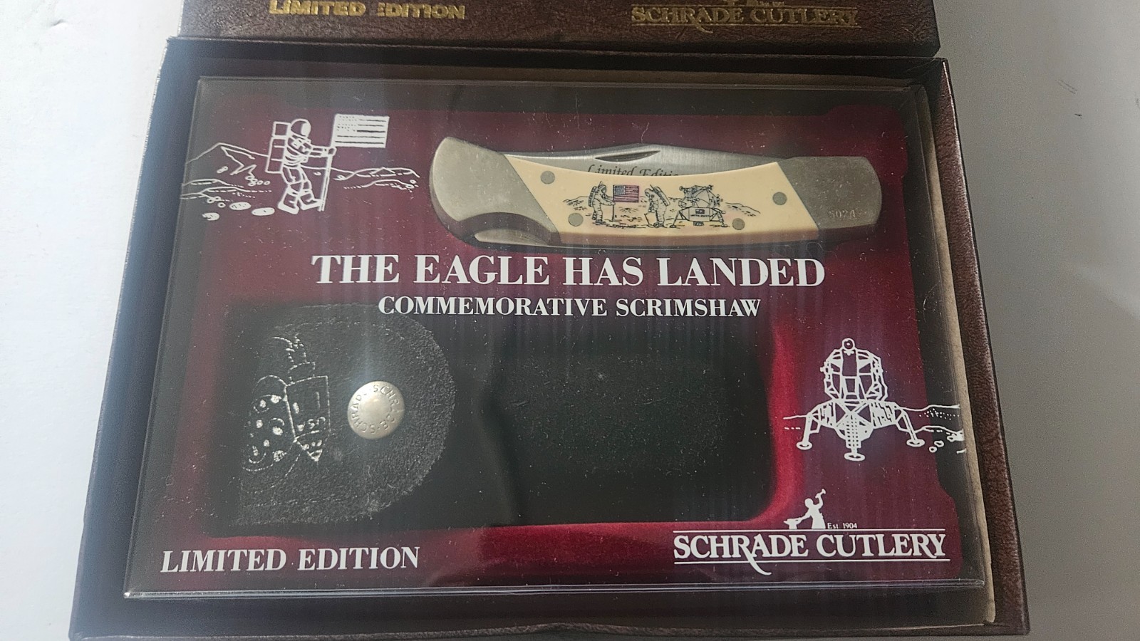 Schrade Cutlery  “The Eagle Has Landed” Scrimshaw Lockback  Knife