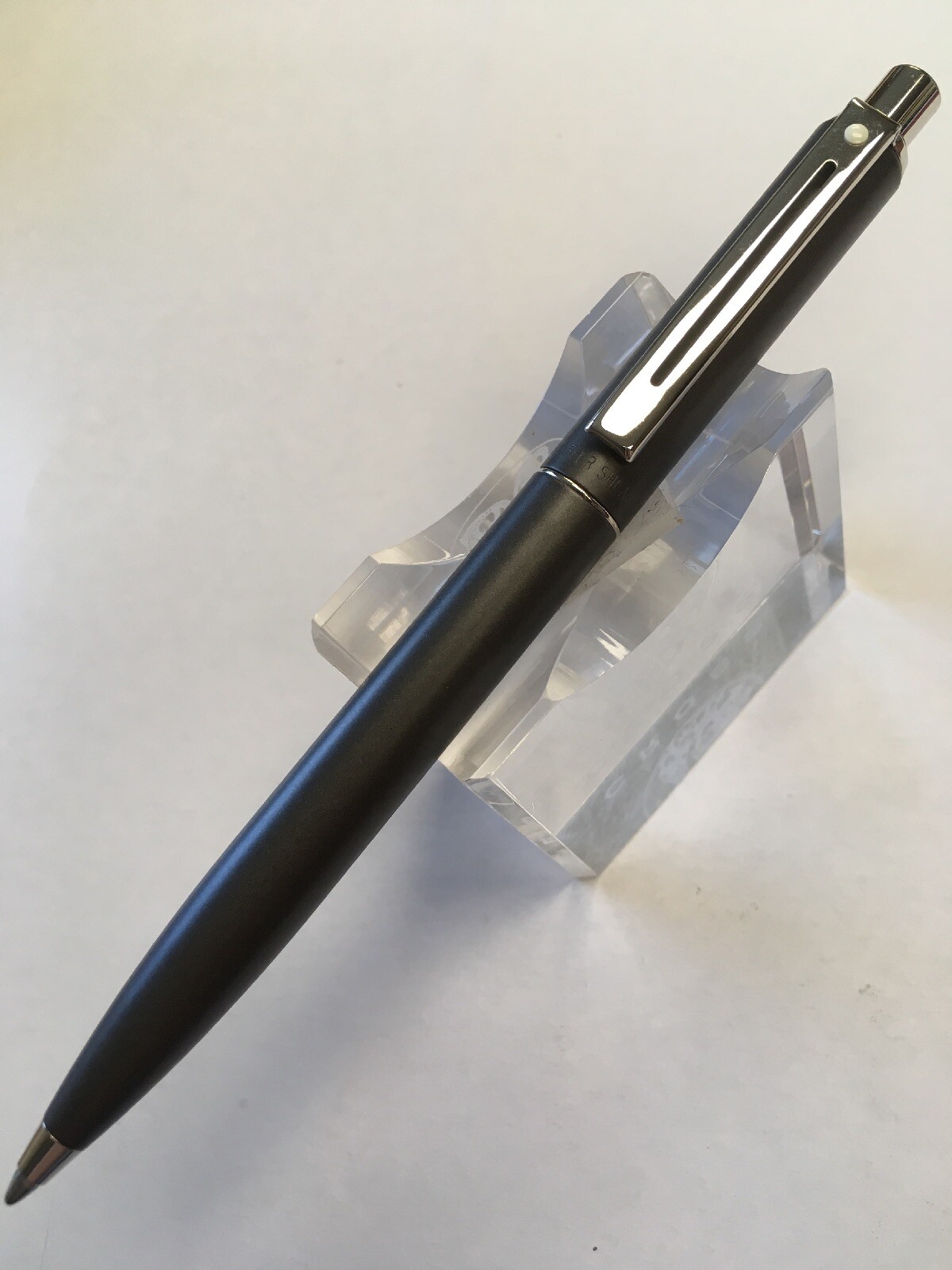 Sheaffer Sentinel Matte Grey Ballpoint Pen Sheaffer Sentinel Matte Grey Ballpoint Pen