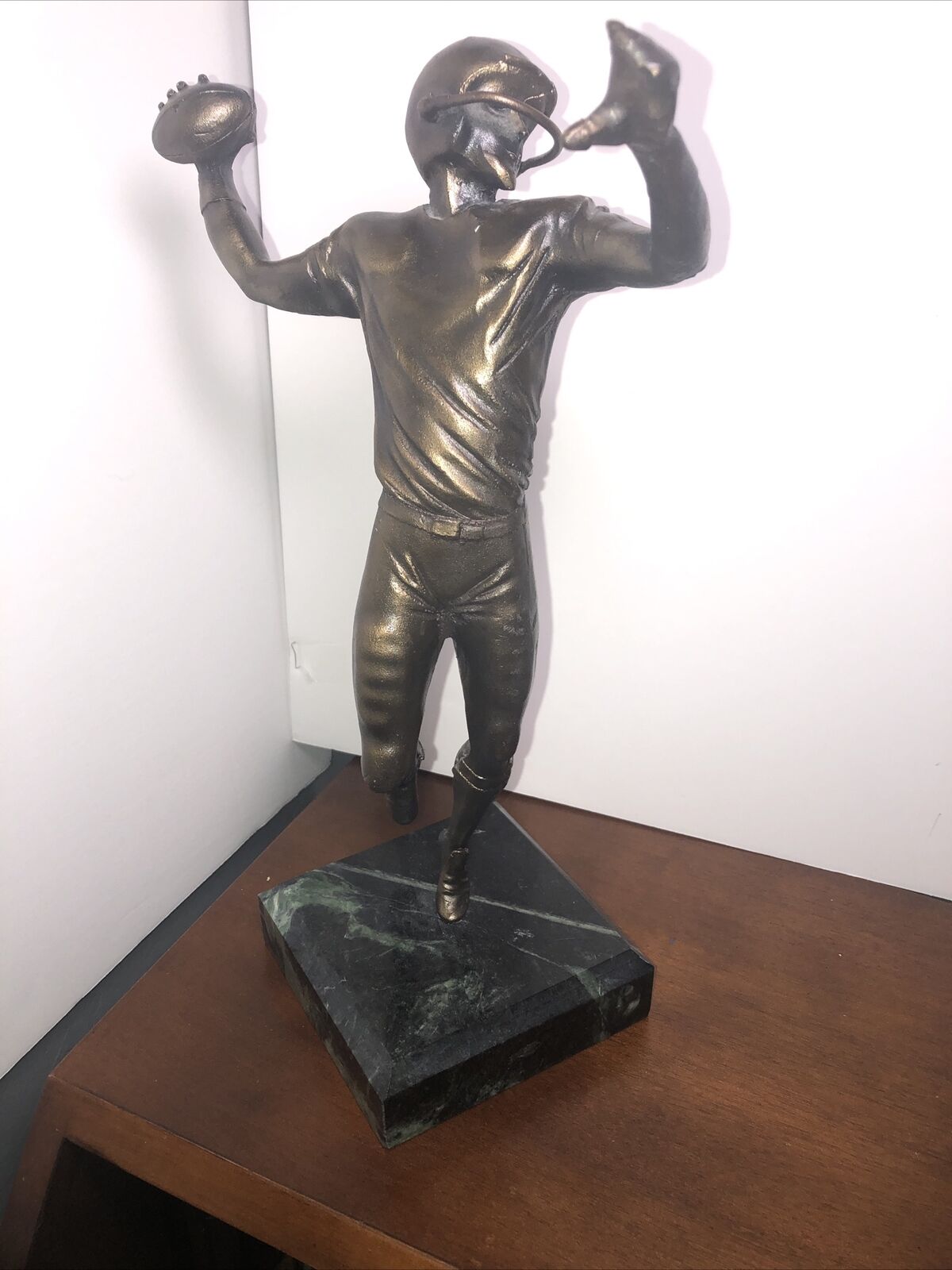 Vintage Heavy Bronze Football Quarterback - Statue Sculpture on marble bade~12\