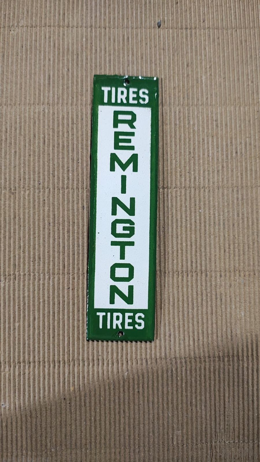Porcelain Remington Enamel Sign Size 8\ Porcelain Remington Enamel Sign Size 8\