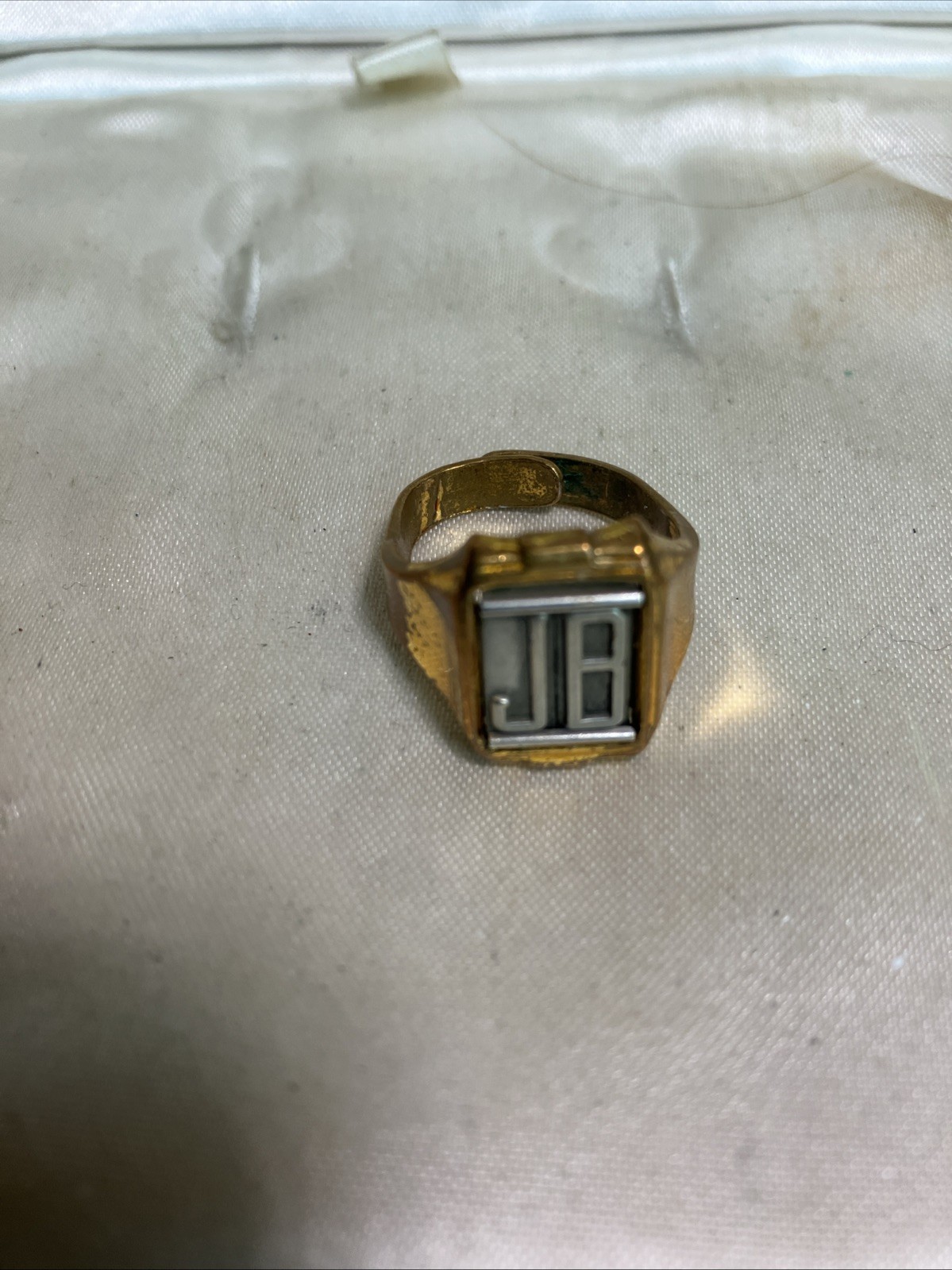 ORIGINAL CIRCA 1930S OVALTINE LITTLE ORPHAN ANNIE PREMIUM RING Initial Ring ORIGINAL CIRCA 1930S OVALTINE LITTLE ORPHAN ANNIE PREMIUM RING Initial Ring