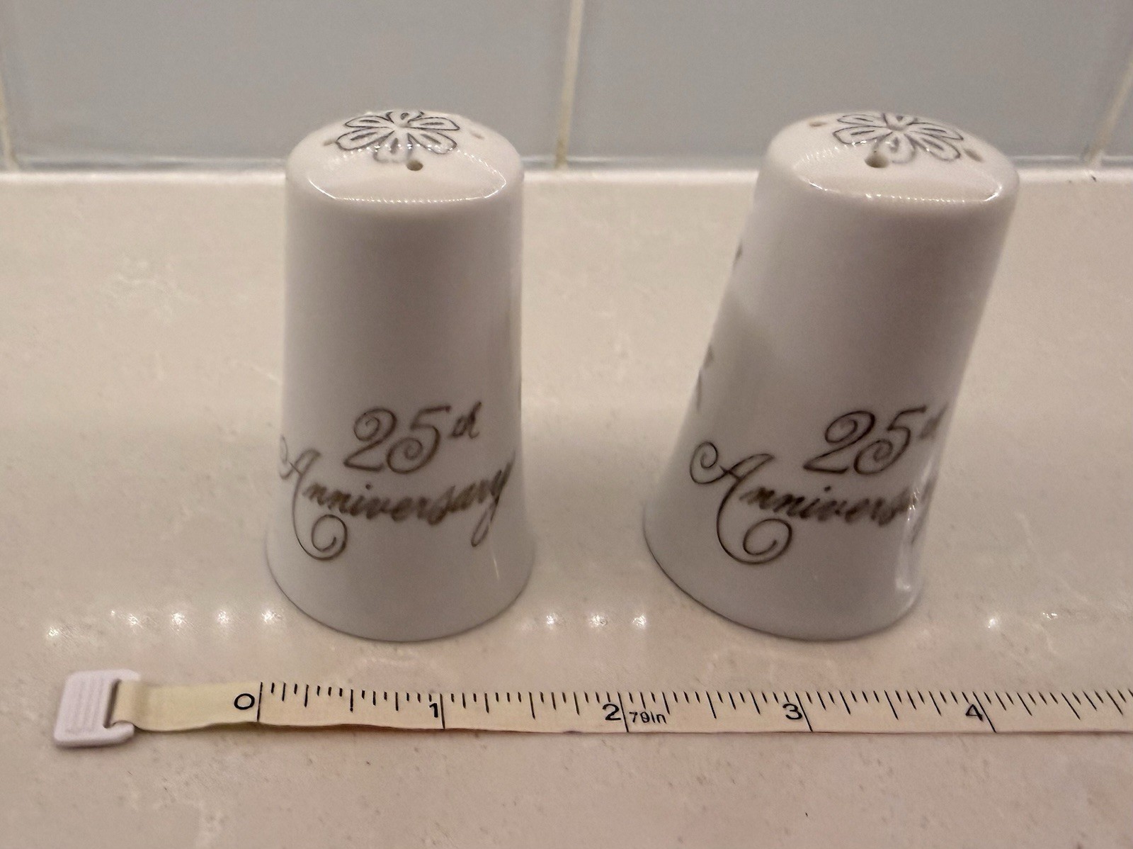 Norcrest Vintage Salt and & Pepper Shakers - 25th Anniversary - JAPAN Euc Norcrest Vintage Salt and & Pepper Shakers - 25th Anniversary - JAPAN Euc