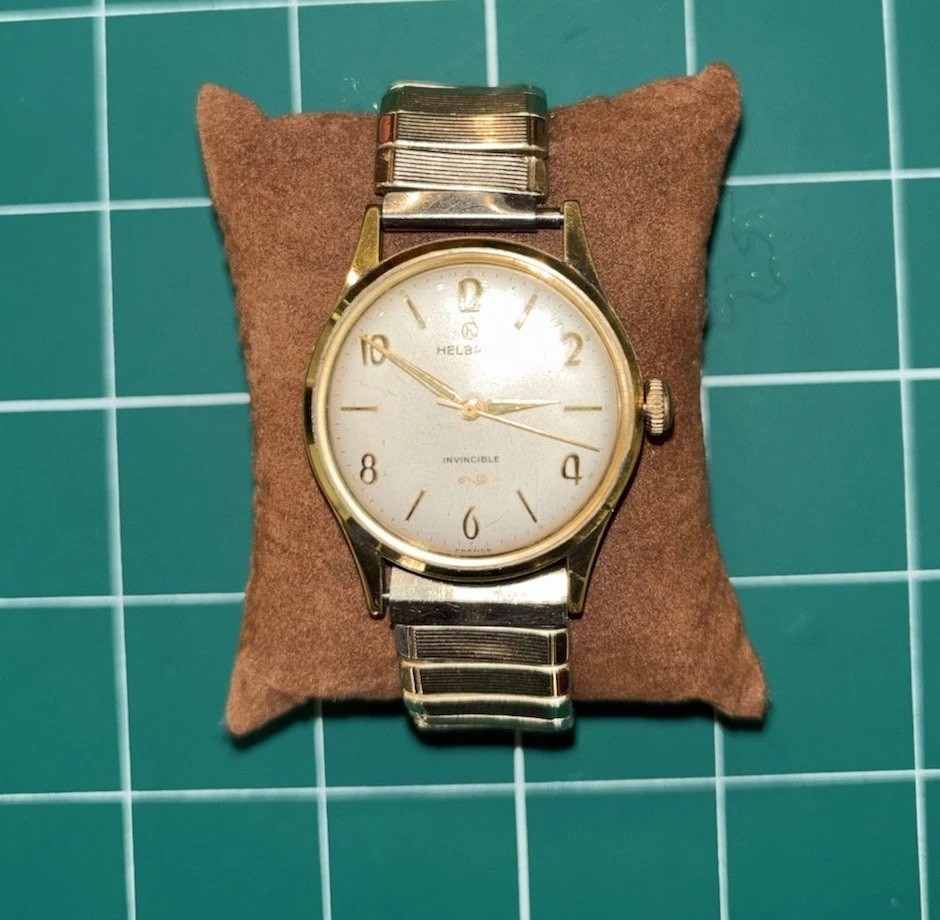 Vintage Helbros Invincible Men’s Mechanical Manual Wind Watch Gold Tone Band Vintage Helbros Invincible Men’s Mechanical Manual Wind Watch Gold Tone Band