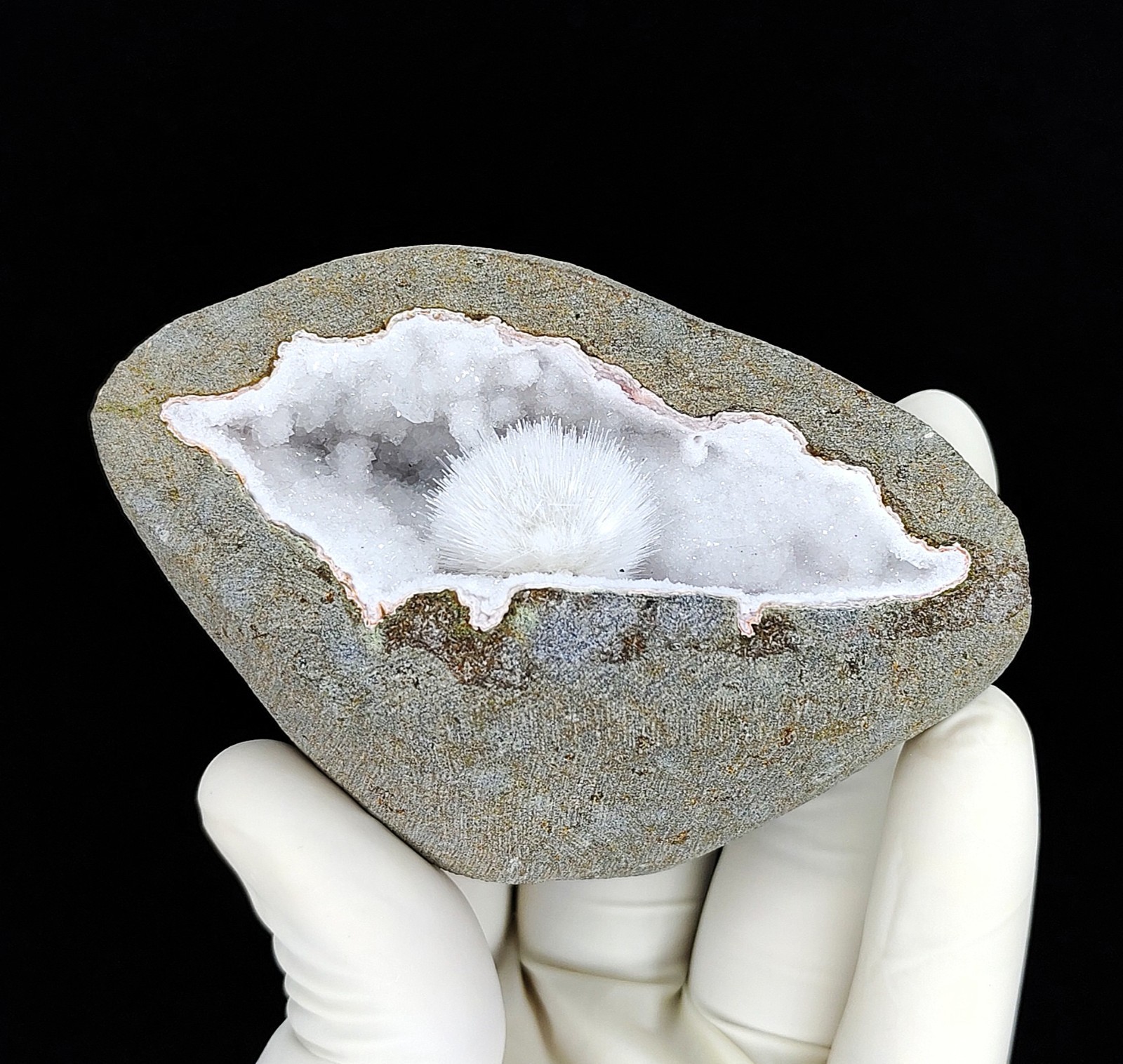 Superb Natural Shiny Scolecite In MM Quartz Minerals Specimen#1349 Superb Natural Shiny Scolecite In MM Quartz Minerals Specimen#1349