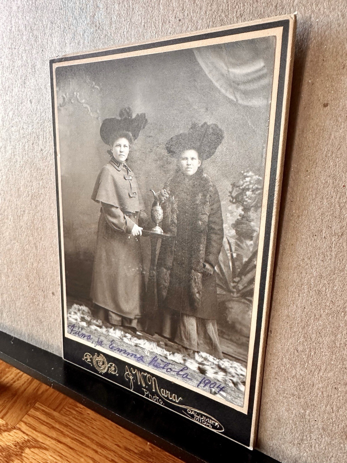 VTG Antique Cabinet Card Photo Calumet Mich. 1904 Tiina & Emma Ketola VTG Antique Cabinet Card Photo Calumet Mich. 1904 Tiina & Emma Ketola