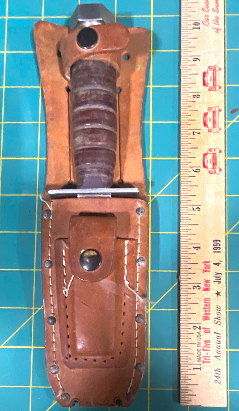 Vintage Camillus 1960s Combat Fixed Blade with Full Tang Leather Sheath Vintage Camillus 1960s Combat Fixed Blade with Full Tang Leather Sheath