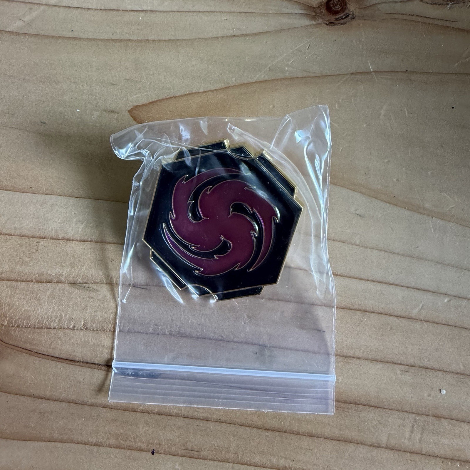 Disney Lorcana Trading Card Game League Pin-Amethyst Disney Lorcana Trading Card Game League Pin-Amethyst