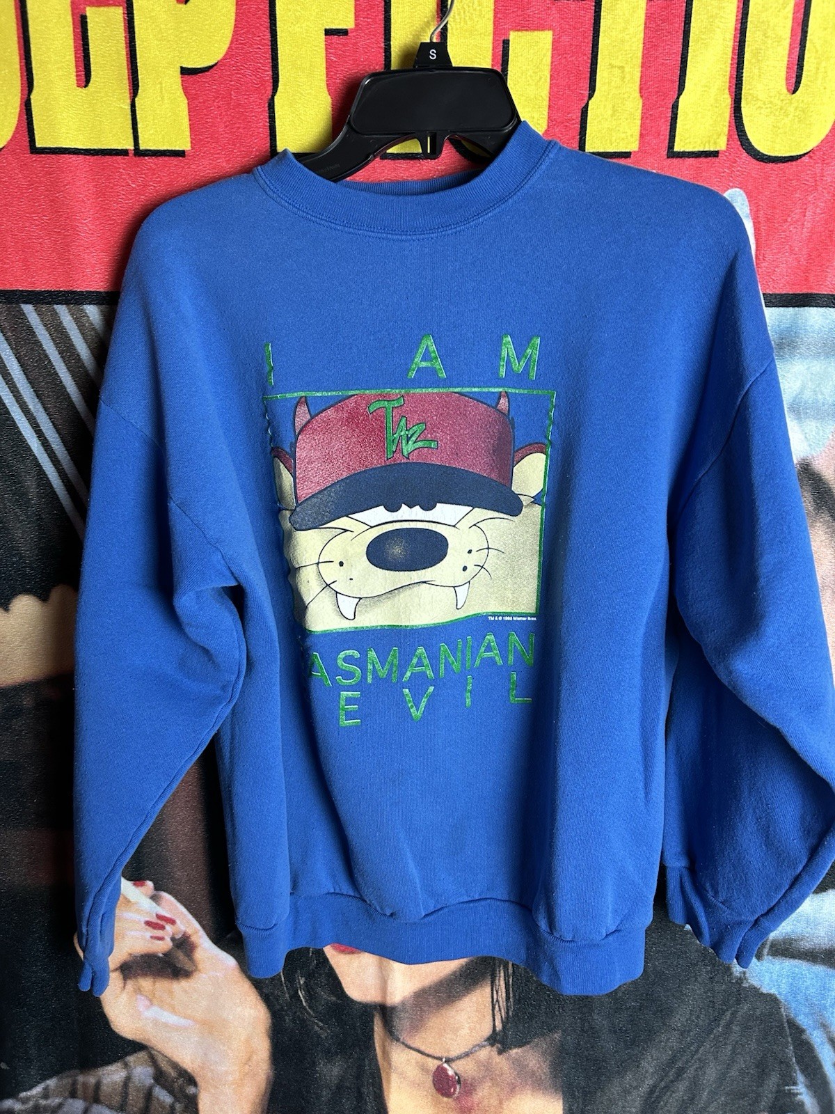 Vintage 1998 I Am Taz Tasmanian Devil Sweatshirt Size Large Vintage 1998 I Am Taz Tasmanian Devil Sweatshirt Size Large