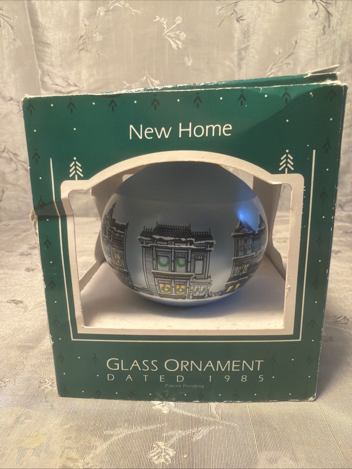 Hallmark Vintage 1985 Christmas Glass New Ornament With Original Box Keepsake Ed Hallmark Vintage 1985 Christmas Glass New Ornament With Original Box Keepsake Ed