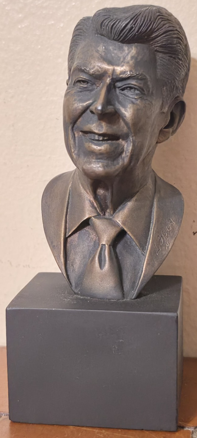 President Ronald Reagan Bust by Sculptor Lawrence Heyda 7 President Ronald Reagan Bust by Sculptor Lawrence Heyda 7