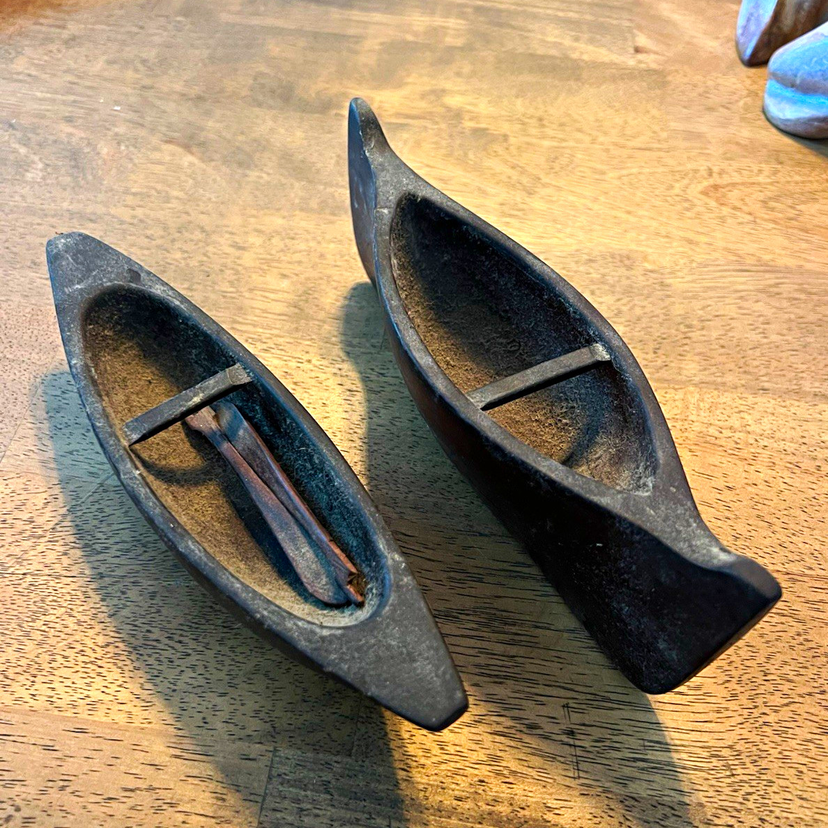Vintage Hand Carved Wood Canoe Pair Miniature Bowls Trinket Catchall & Paddles