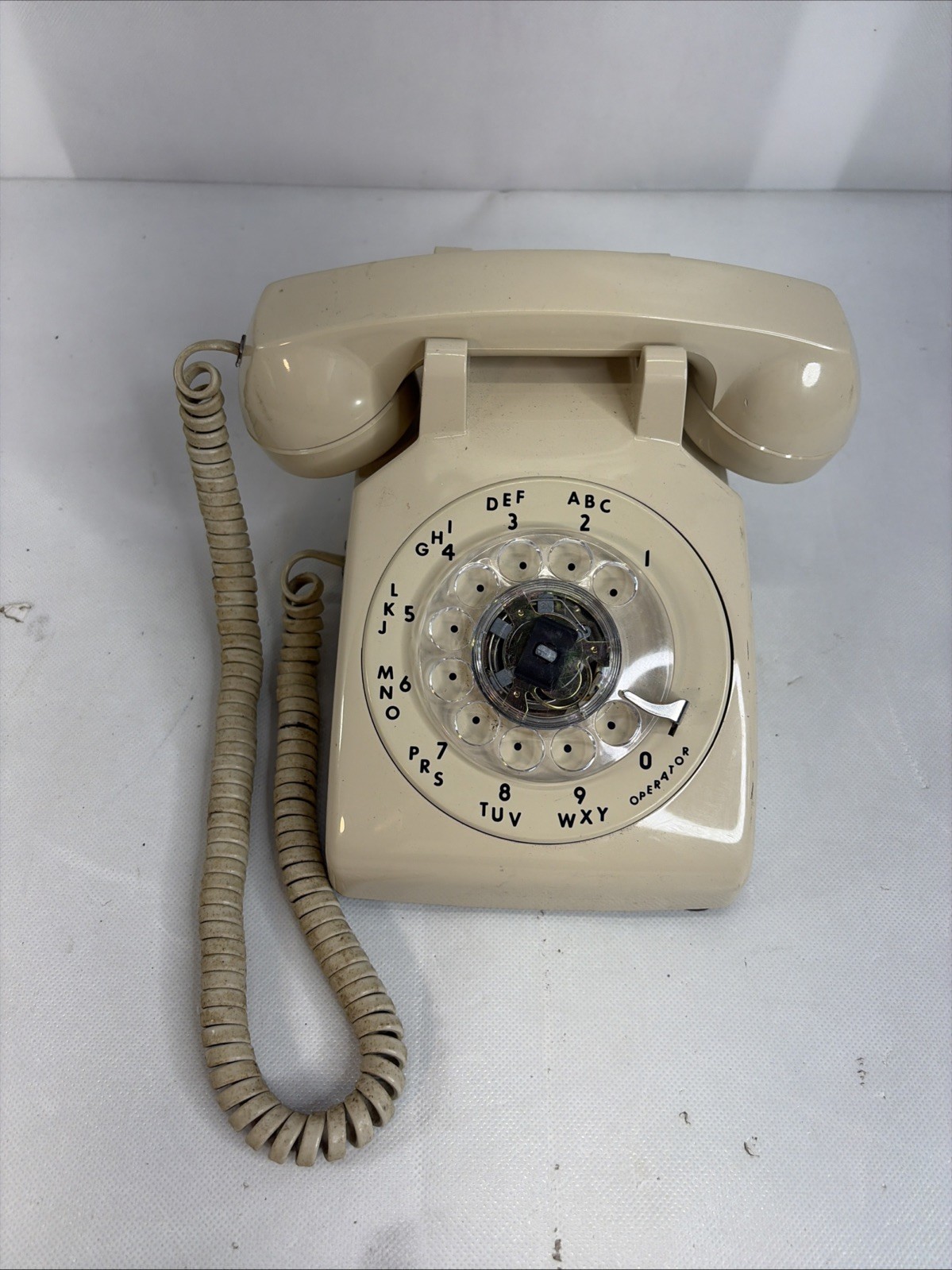 Vintage Cortelco ITT 500 Rotary Desk Phone Ash Beige March 1992 Untested Retro Vintage Cortelco ITT 500 Rotary Desk Phone Ash Beige March 1992 Untested Retro