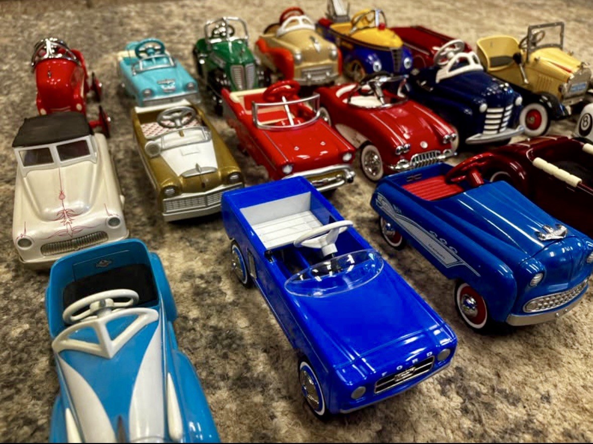 Hallmark Pedal Car Kiddie car classics (19 Car Lot) Mint Condition Hallmark Pedal Car Kiddie car classics (19 Car Lot) Mint Condition