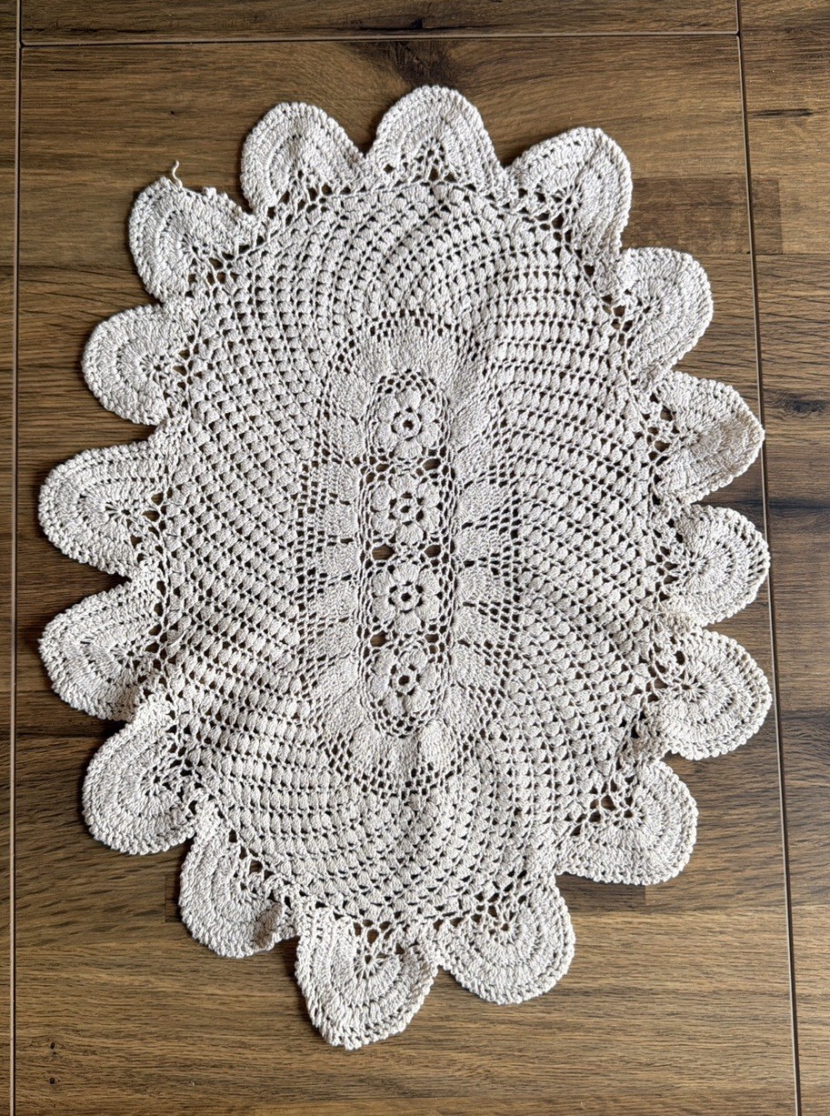 Vintage Handmade Oval Doilie Cottage Core Home Decor Shabby Chic Vintage Handmade Oval Doilie Cottage Core Home Decor Shabby Chic