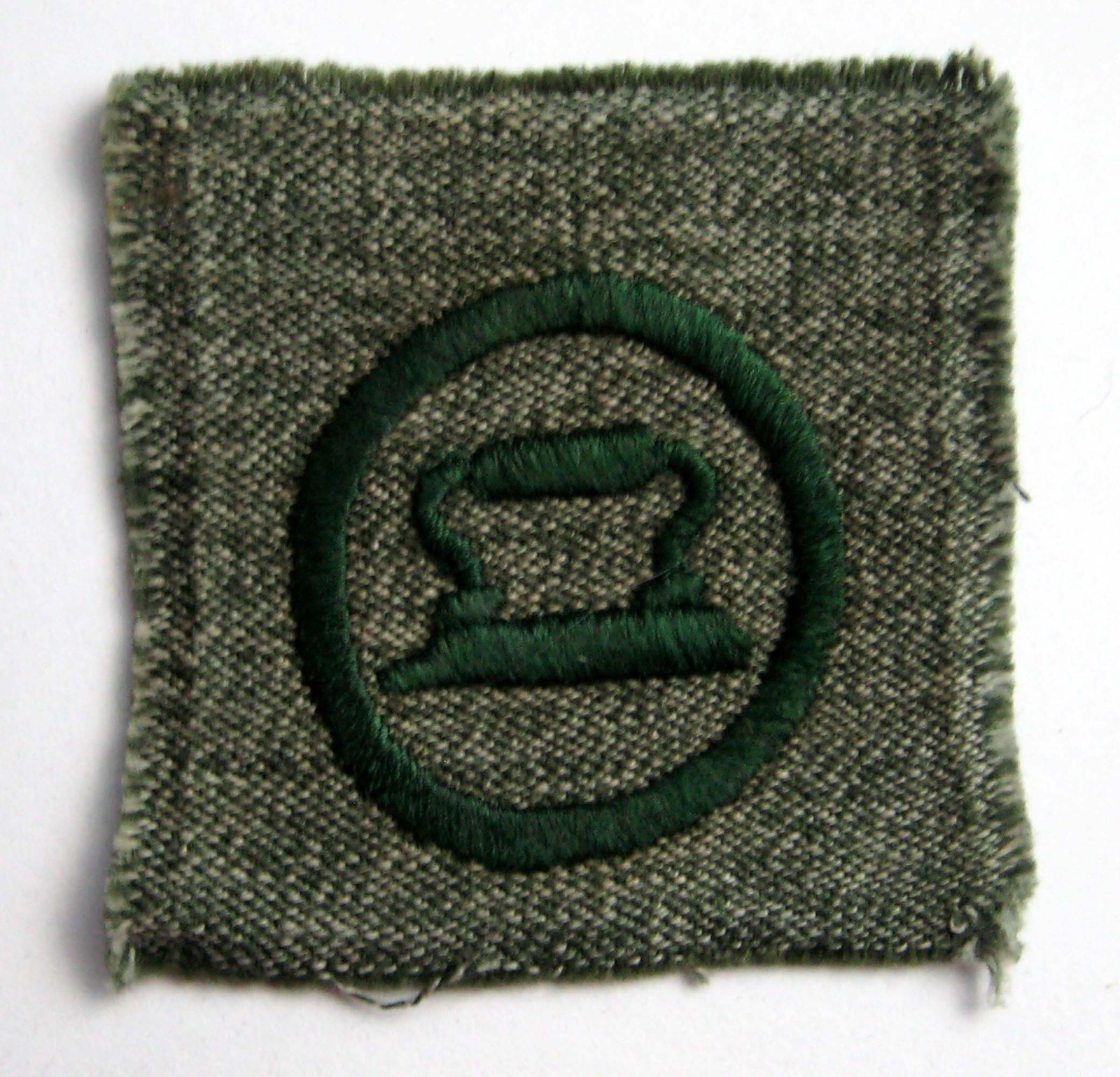 Vintage 1928-1933 Girl Scout LAUNDRESS BADGE Flat Iron Ironing Patch Grey SQUARE