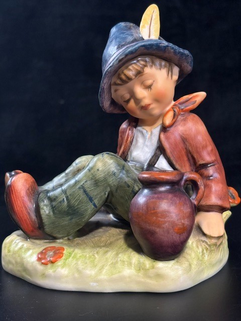 M.I. Hummel Coffee Break Goebel Figurine Germany Vintage HUM 409 TMK6 - 4\ M.I. Hummel Coffee Break Goebel Figurine Germany Vintage HUM 409 TMK6 - 4\