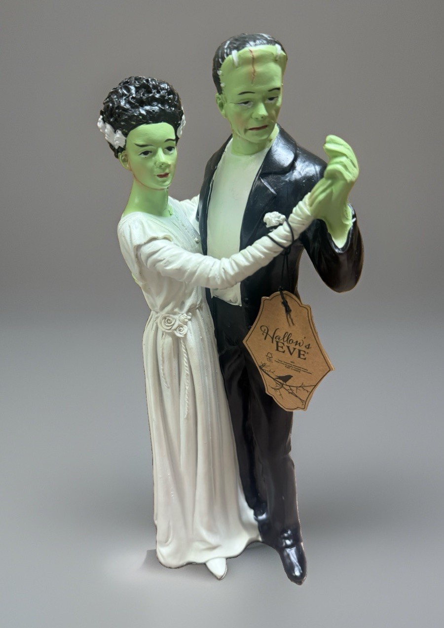 Hallow's Eve Frankenstein & Bride Dancing Figurine 12in Resin 3D Effect Hallow's Eve Frankenstein & Bride Dancing Figurine 12in Resin 3D Effect