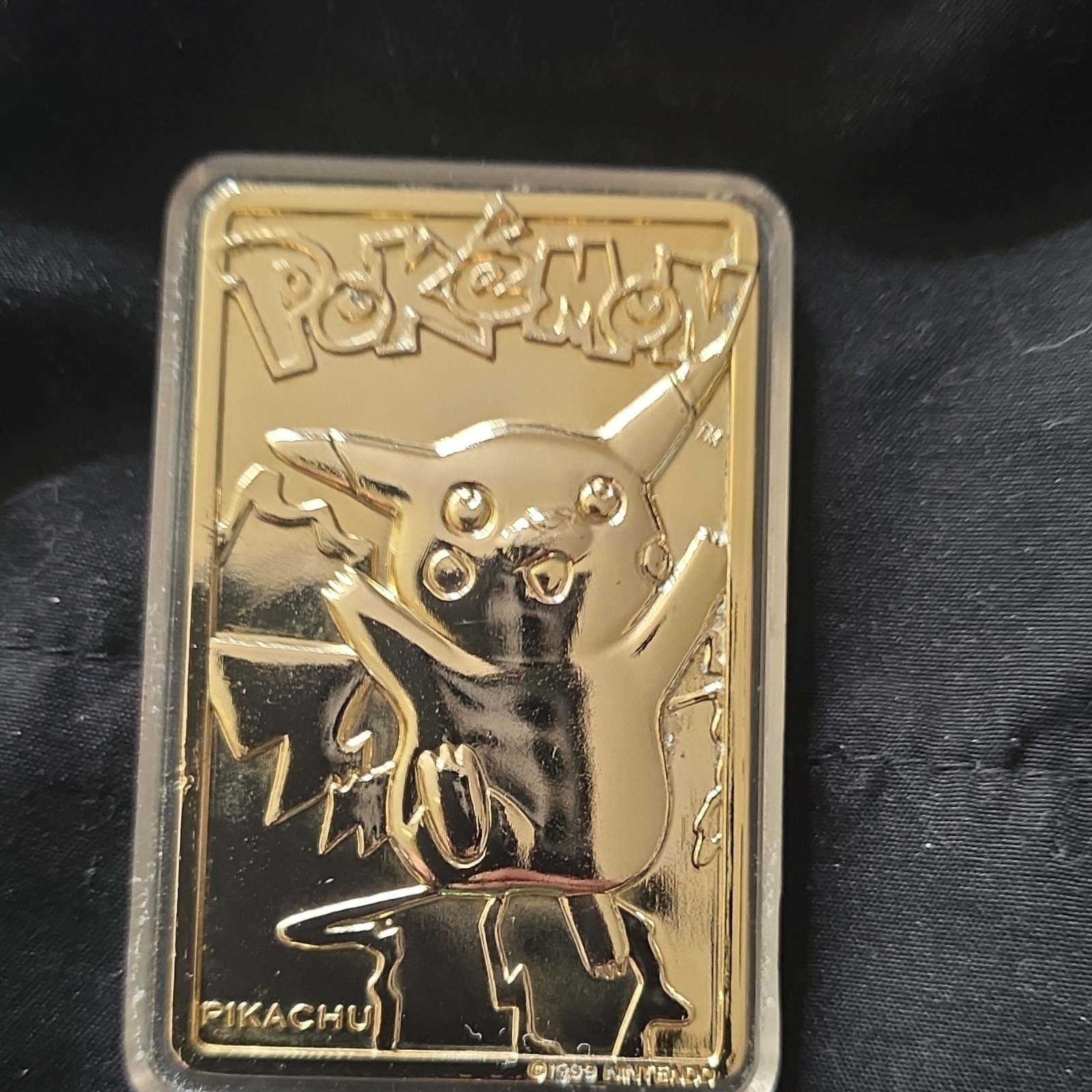 Pokémon Pikachu Gold Metal Collectible Card 1999 Nintendo English Anime & Manga Pokémon Pikachu Gold Metal Collectible Card 1999 Nintendo English Anime & Manga