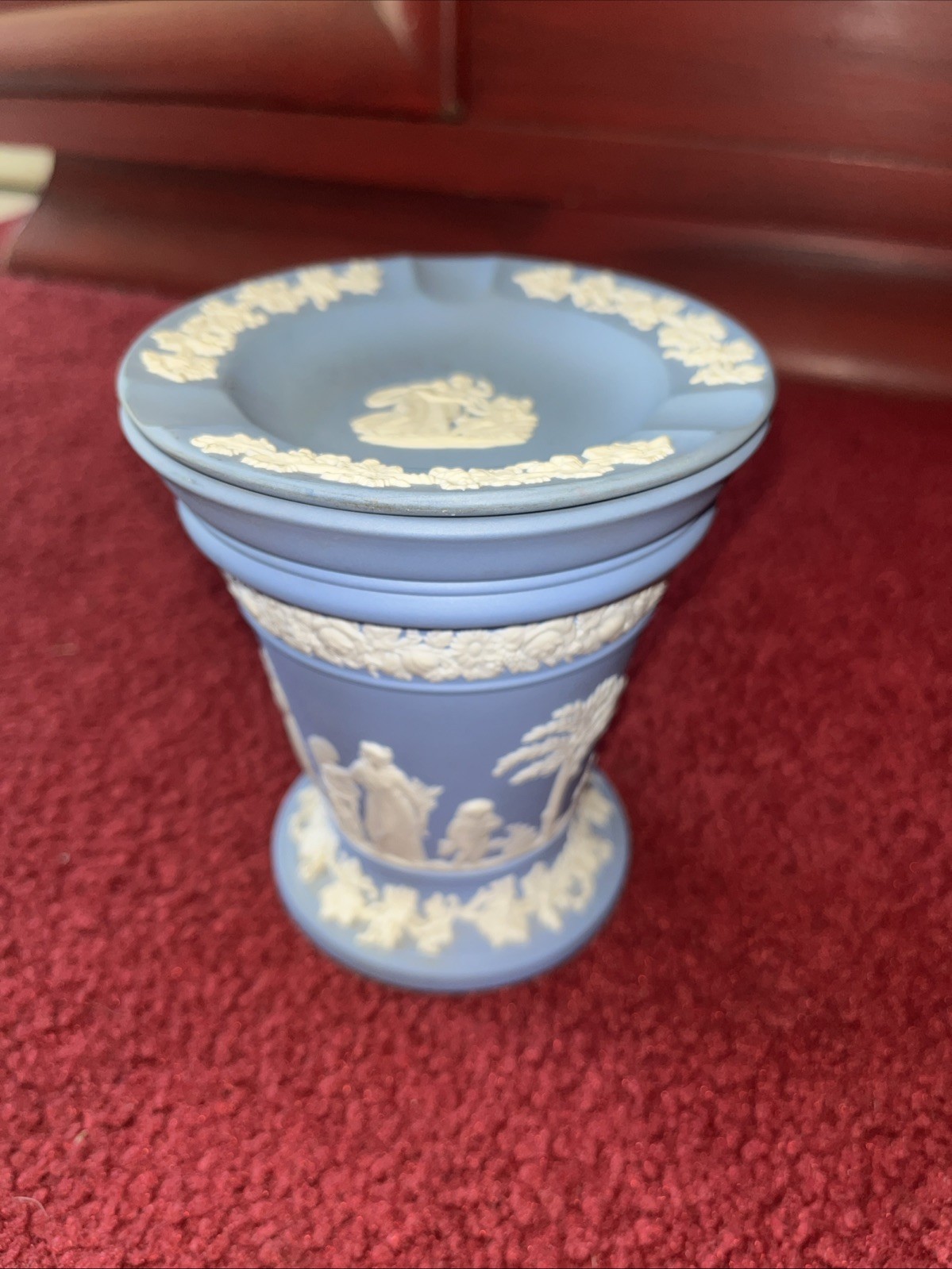 Antique/Vintage WEDGEWOOD Blue JASPERWARE Trumpet ashtray Vase 5 Antique/Vintage WEDGEWOOD Blue JASPERWARE Trumpet ashtray Vase 5