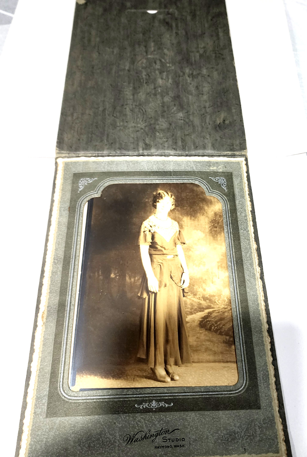 Vintage 1920s Flapper Dress Photo Washington Studio Raymond WA Art Deco Folder Vintage 1920s Flapper Dress Photo Washington Studio Raymond WA Art Deco Folder