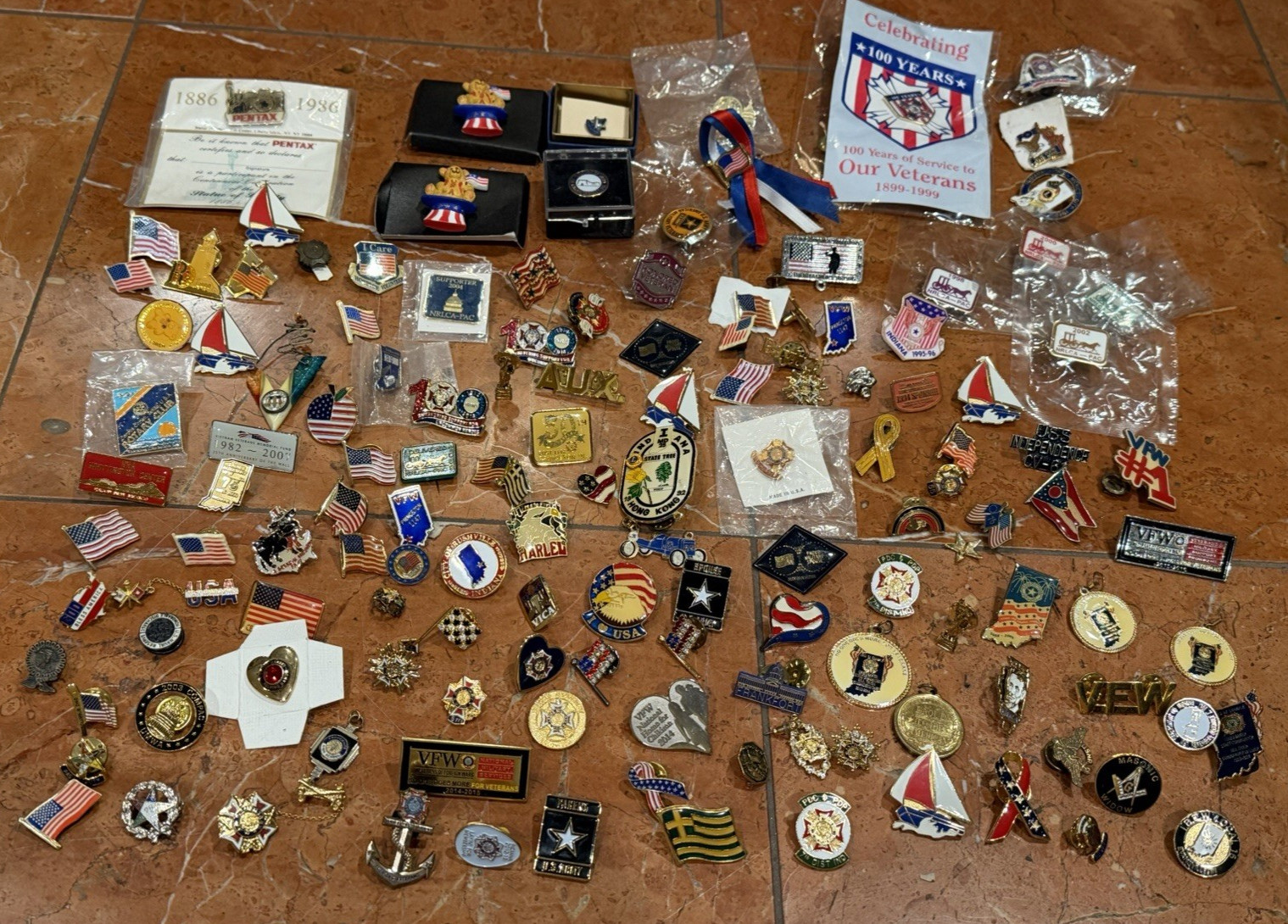 LOT 150 LAPEL PINS PINBACK PATRIOTIC MASONIC VETERAN MILITARY IN LIONS USA FLAG LOT 150 LAPEL PINS PINBACK PATRIOTIC MASONIC VETERAN MILITARY IN LIONS USA FLAG
