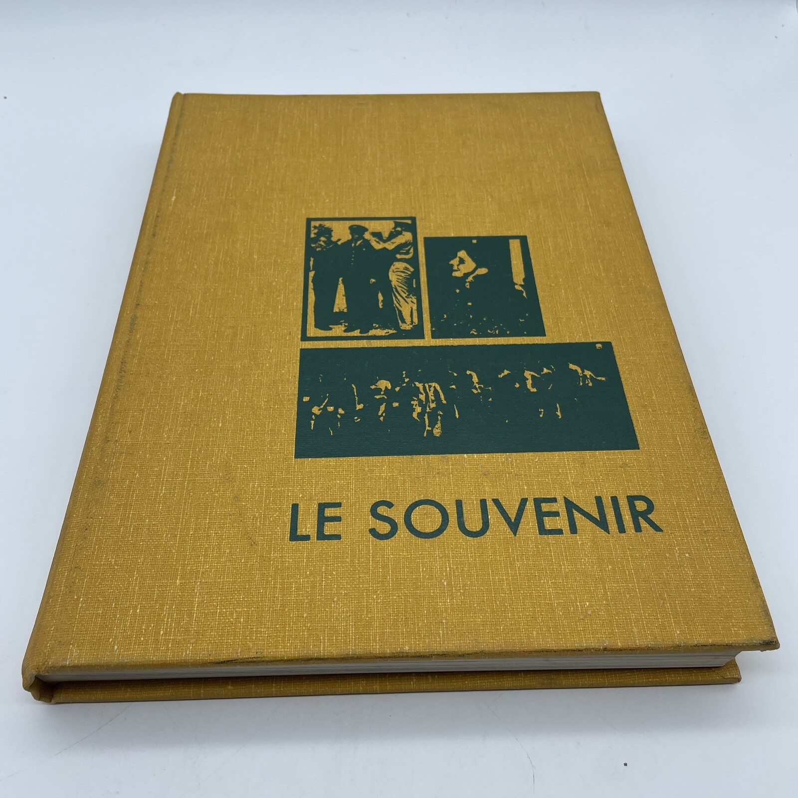 Southeastern Louisiana College Annual 1970 Yearbook Le Souvenir Hammond...