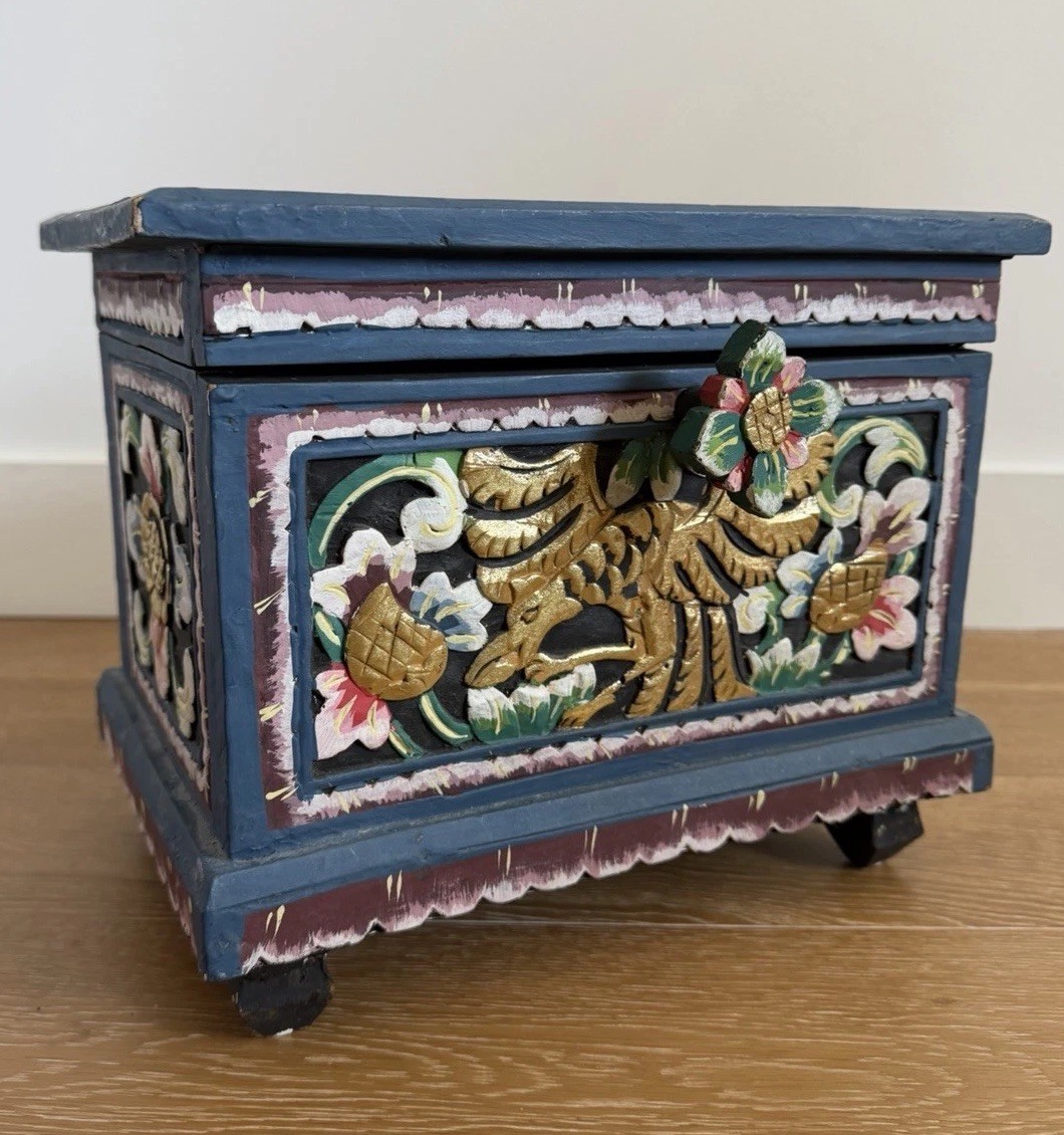 Vintage Wood Carved Box Made In Indonesia Hand Painted Floral Design Vintage Wood Carved Box Made In Indonesia Hand Painted Floral Design