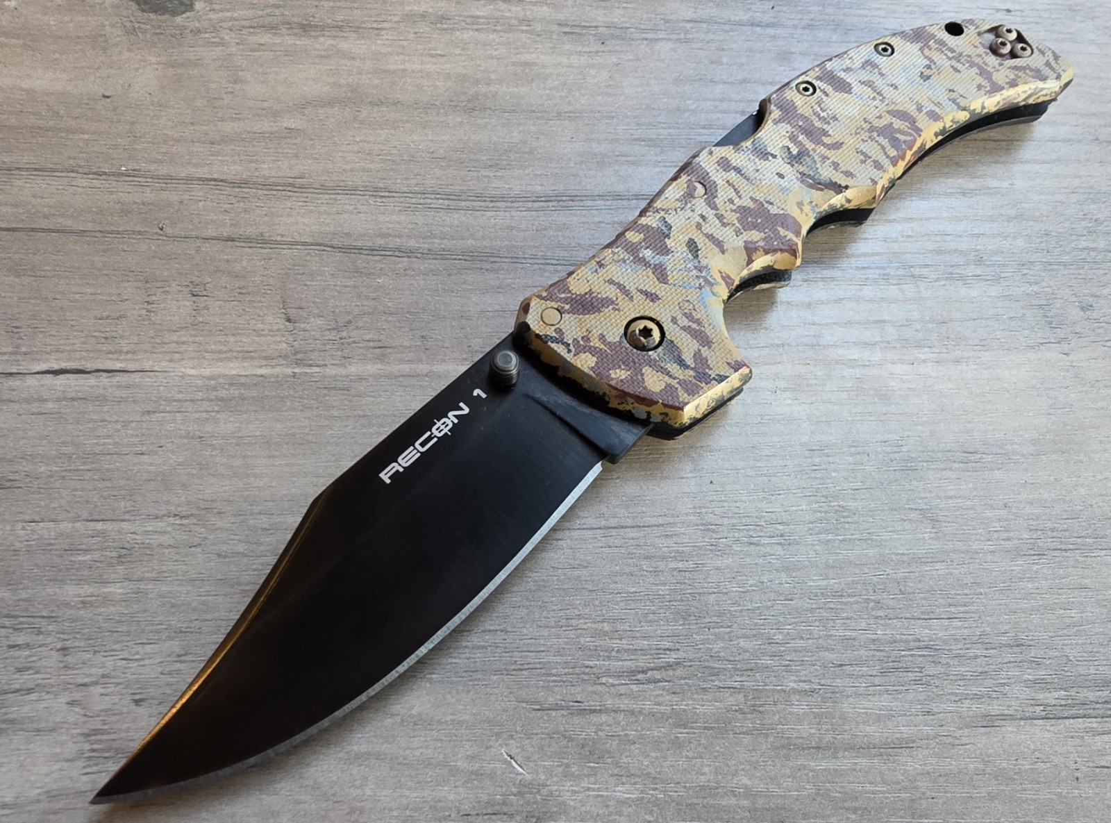 Cold Steel Recon 1 Desert Camo Lockback Folding Knife 4 Cold Steel Recon 1 Desert Camo Lockback Folding Knife 4