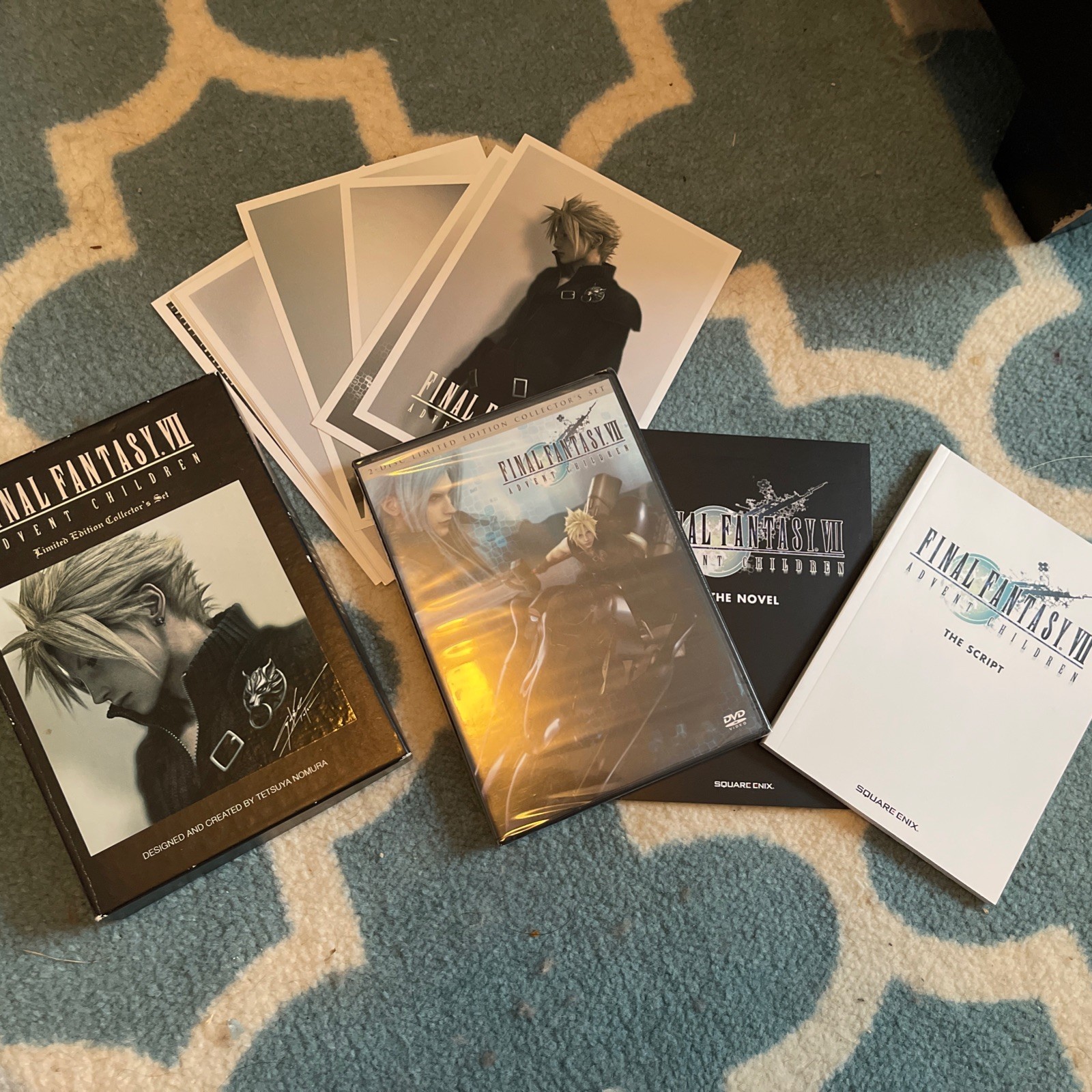 Final Fantasy VII Advent Children Limited Edition Collector's Set Mint Condition Final Fantasy VII Advent Children Limited Edition Collector's Set Mint Condition