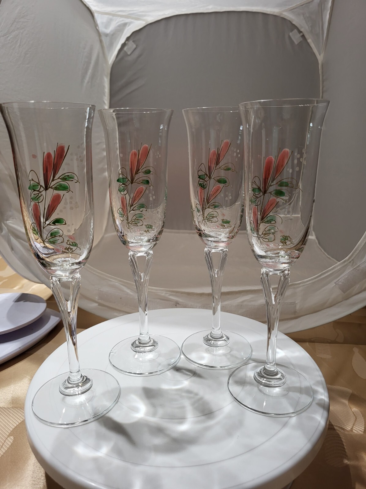 4 Beautiful Glass Champagne Flute Hand Painted Pink Flowers Design 7oz- Signed 4 Beautiful Glass Champagne Flute Hand Painted Pink Flowers Design 7oz- Signed