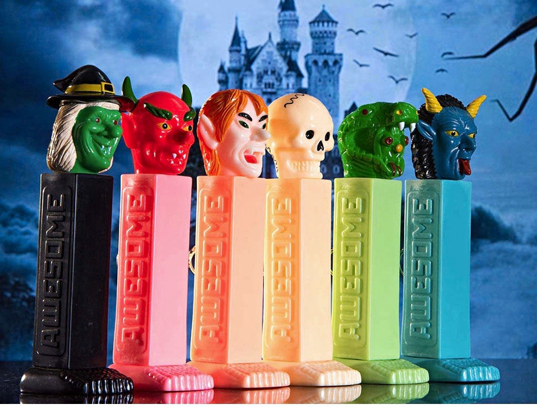 Awesome Toy x Skullmark SCARY WAND Set of 6 (with display card) Awesome Toy x Skullmark SCARY WAND Set of 6 (with display card)