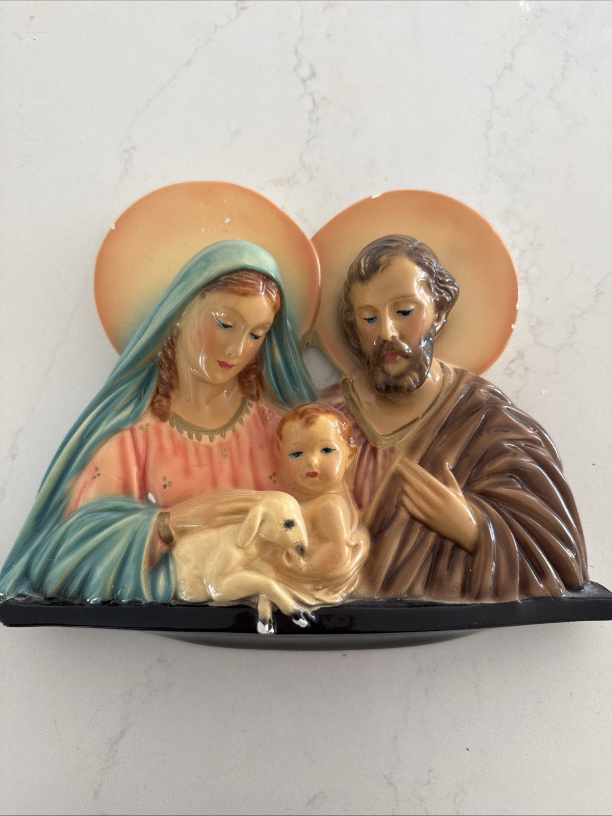 VINTAGE ITALIAN CHALKWARE HAND PAINTED JESUS MARY JOSEPH WALL PLAQUE VINTAGE ITALIAN CHALKWARE HAND PAINTED JESUS MARY JOSEPH WALL PLAQUE