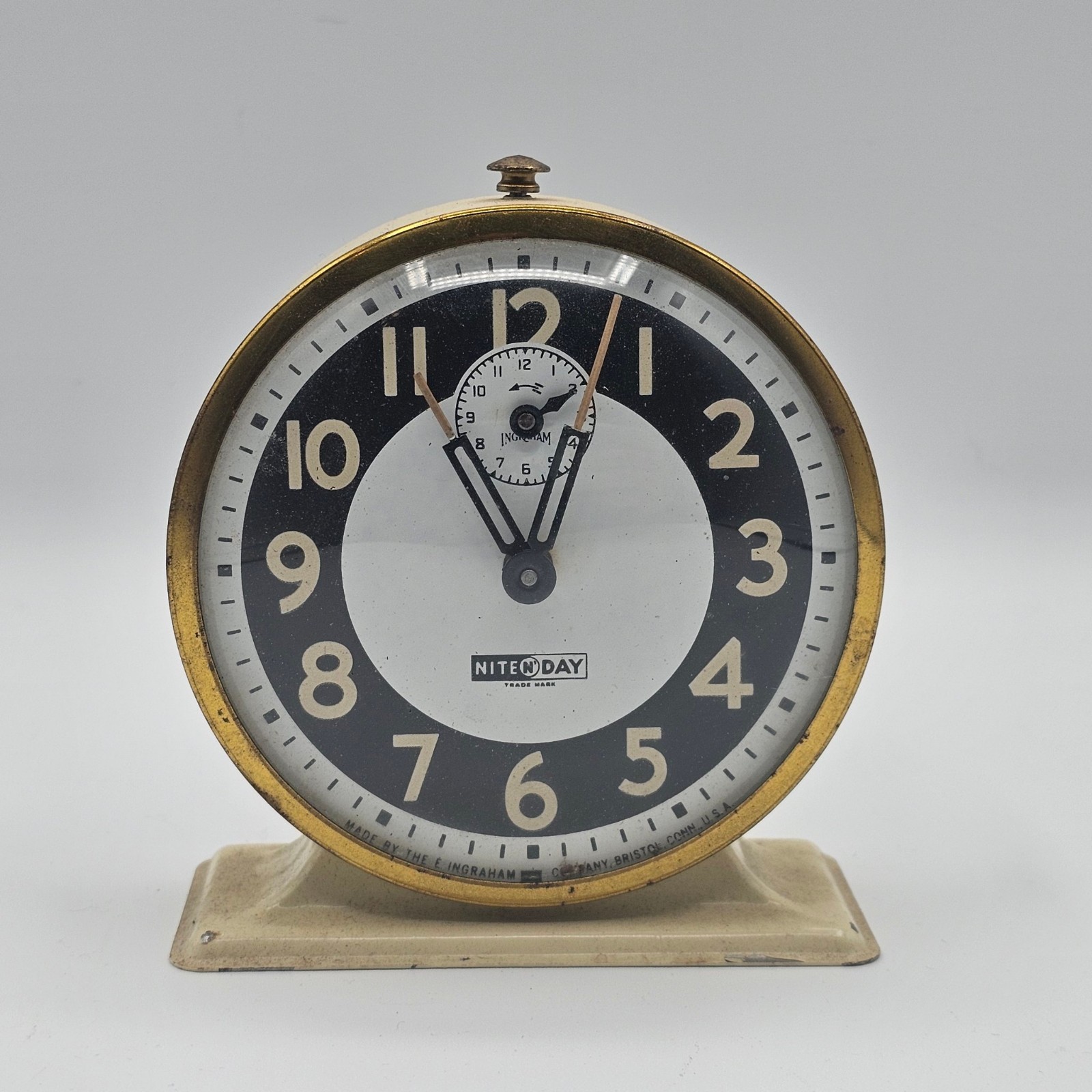 Vintage Ingraham Nite N Day Wind Up Alarm Clock Bristol Conn USA UNTESTED