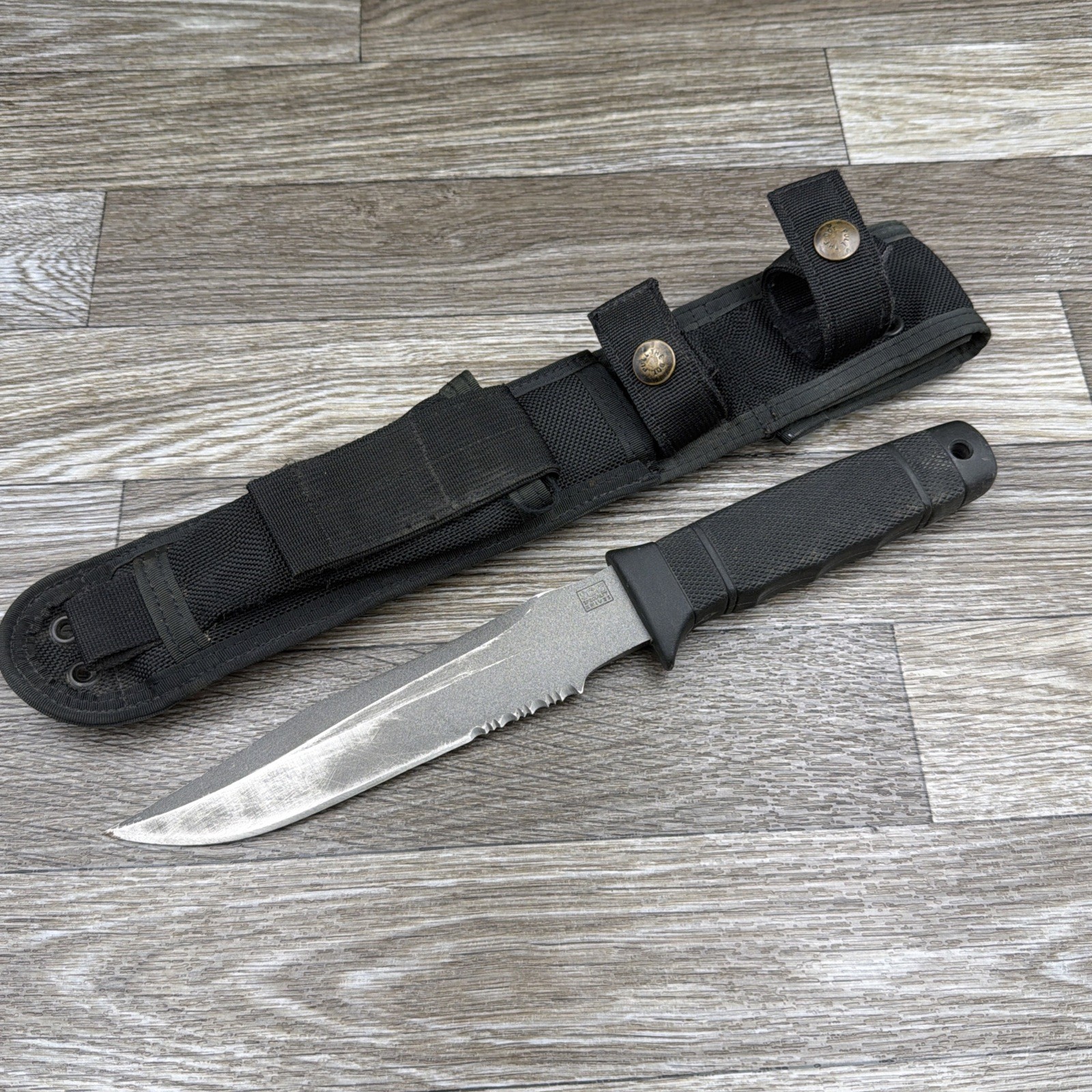 SOG S37 SEAL 2000 Fixed Blade Knife plus Sheath Seki-Japan SOG S37 SEAL 2000 Fixed Blade Knife plus Sheath Seki-Japan