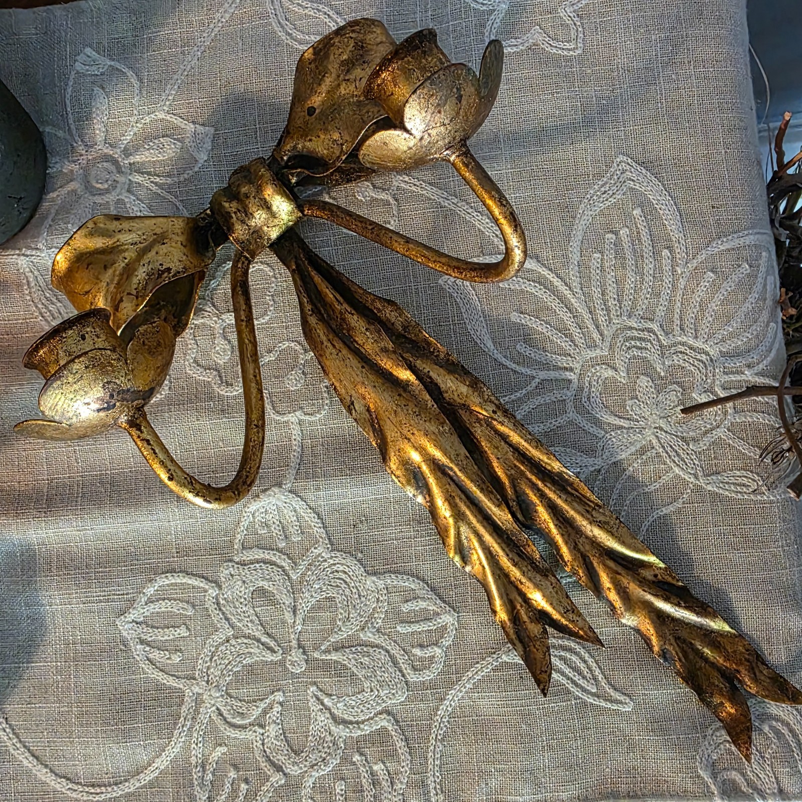 Vintage Italian Tole Gilt Metal Bow Ribbon Candle Wall Sconce Hollywood Regency