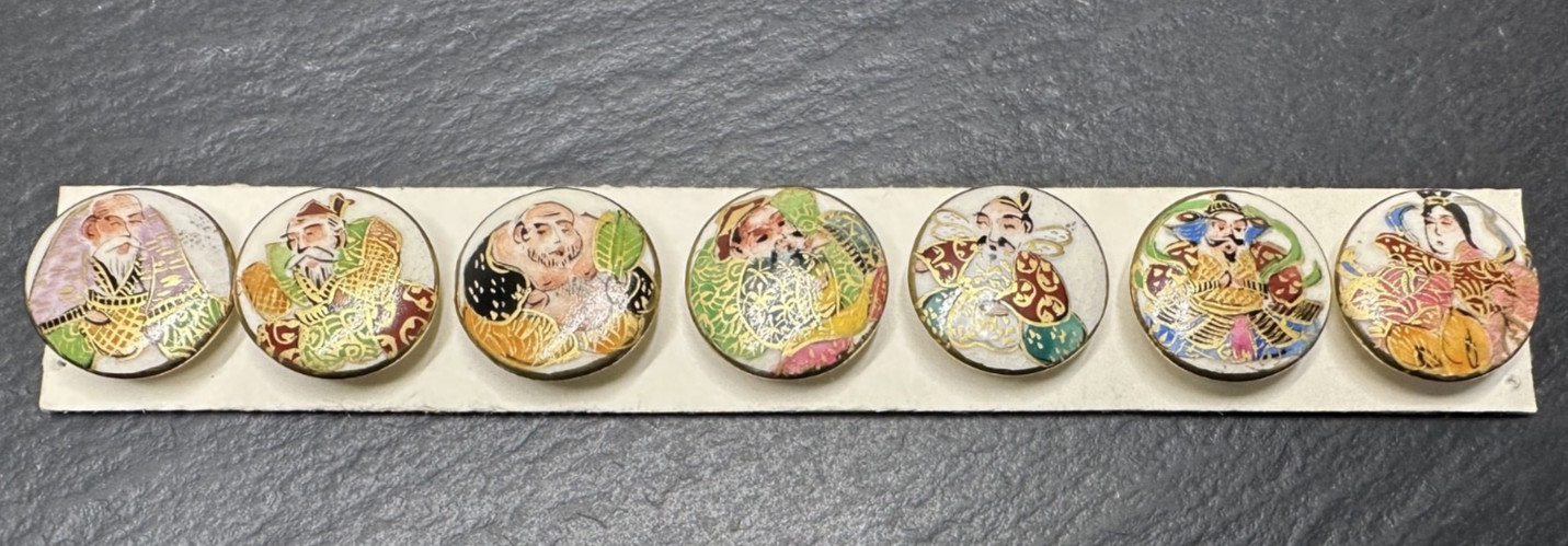 SEVEN GODS OF GOOD FORTUNE JAPANESE SATSUMA STYLE BUTTONS ON CARD N834 SEVEN GODS OF GOOD FORTUNE JAPANESE SATSUMA STYLE BUTTONS ON CARD N834