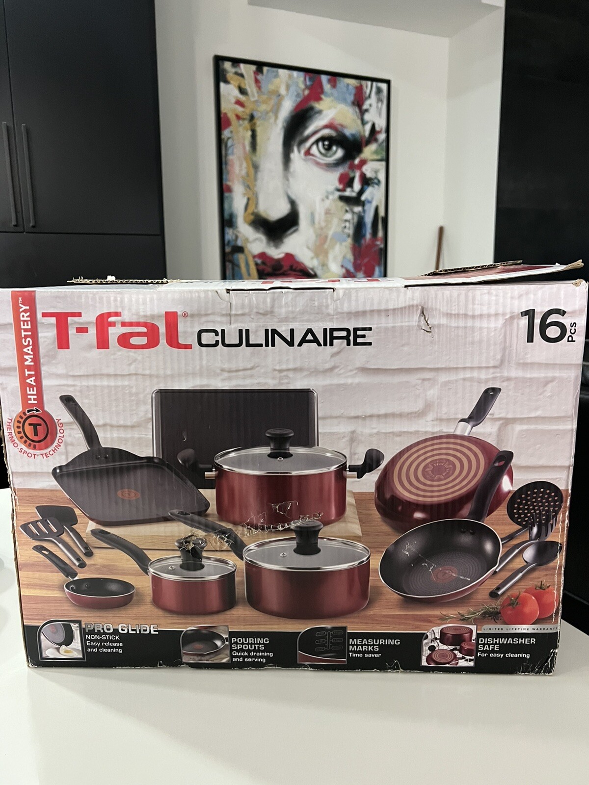 T-Fal Culinaire 16-Pc. Nonstick Aluminum Red Cookware Set. Red BRAND NEW SEALED T-Fal Culinaire 16-Pc. Nonstick Aluminum Red Cookware Set. Red BRAND NEW SEALED