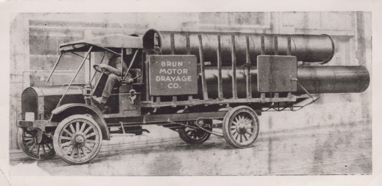 Vintage c.1910s Oil Tank Truck Photograph – Brun Motor Drayage Co Industrial
