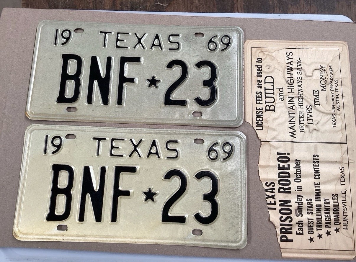 VINTAGE 1969 TEXAS LICENSE PLATE SET BNF 23 NEVER MOUNTED