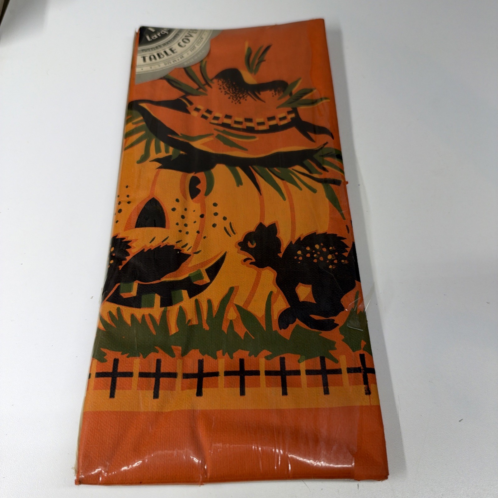 VTG 60‘s Tuttle’s Halloween Paper Table Cover Pumpkin Black Cat 54x96 USA NIP VTG 60‘s Tuttle’s Halloween Paper Table Cover Pumpkin Black Cat 54x96 USA NIP